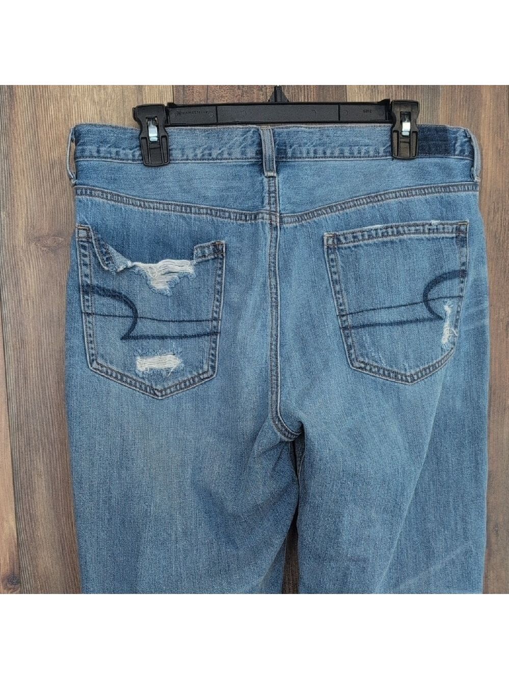 American Eagle Vintage Hi Rise Distressed Blue Jeans 14 801A